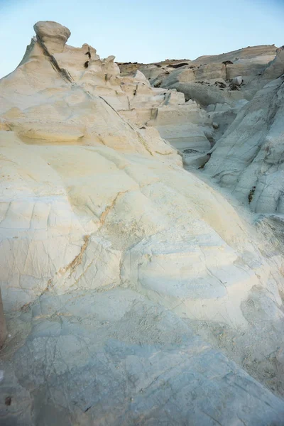 Maanlandschap beach Sarakiniko, Milos, Griekenland — Stockfoto