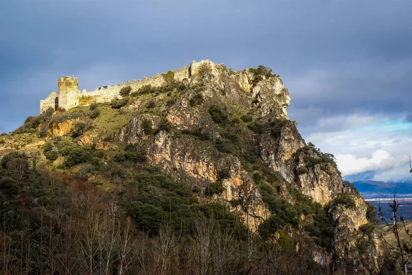 Belo castelo Cornatel em Castilla y Leon, Espanha — Fotografia de Stock