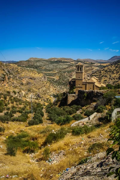 Colomera İspanya kilisede doğal görünümüne — Stok fotoğraf