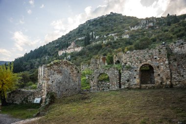 Mystras Bizans Kalesi şehrin kalıntıları
