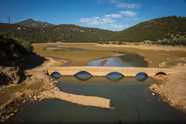 Hermoso paisaje con el lago Ladona en el Peloponeso, Grecia — Foto de Stock