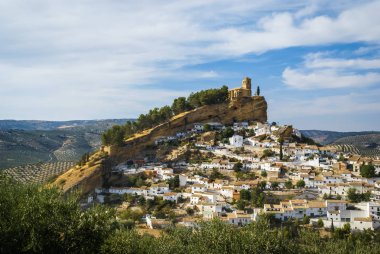 Castle Hill Montefrio, İspanya ile güzel cityscape