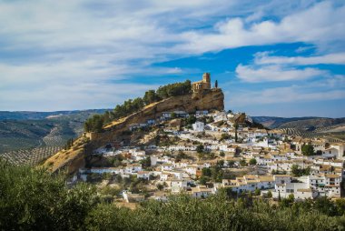 Castle Hill Montefrio, İspanya ile güzel cityscape