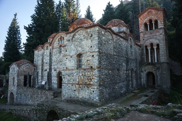 Ruinen der byzantinischen Burgstadt Mystras — Stockfoto