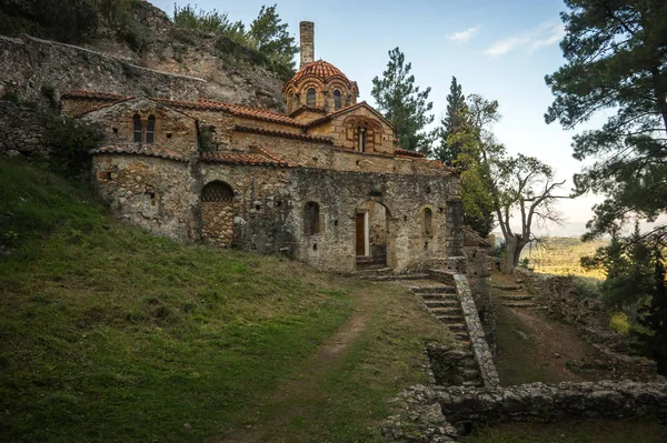 Ruiny města byzantský hrad Mystras — Stock fotografie