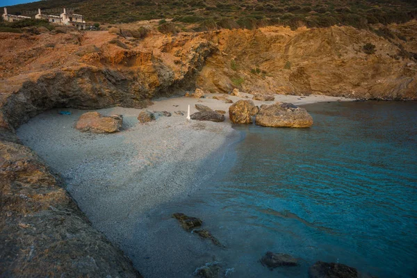 Hermosa playa de Zastani al atardecer, Evia, Grecia —  Fotos de Stock