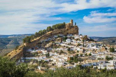Castle Hill Montefrio, İspanya ile güzel cityscape