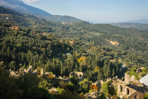 拜占庭帝国城堡 Mystras 镇的废墟 — 图库照片