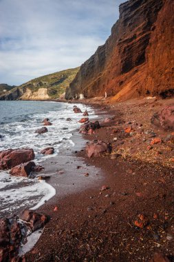 Farklı ve benzersiz kırmızı beach Santorini, Yunanistan