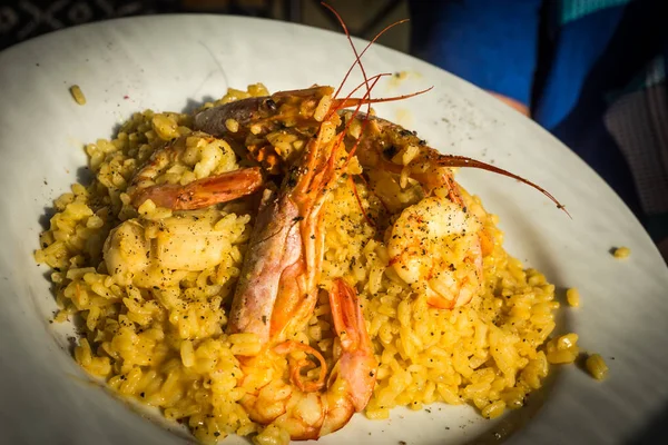 Deniz ürünleri risotto ile midye ve karides, Yunanistan — Stok fotoğraf