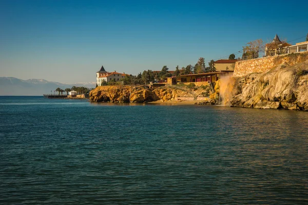 Kentsel peyzaj manzaralı Loutra Edipsou, EVIA, Yunanistan — Stok fotoğraf