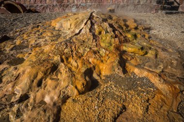 Loutro Edipsou, EVIA, gr plajda doğal termal şelaleler