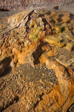 Loutro Edipsou, EVIA, gr plajda doğal termal şelaleler