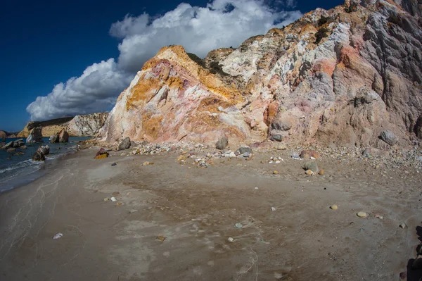 Colores naturales de Firiplaka beach, Milos, Grecia — Foto de Stock