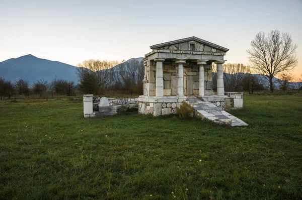 Świątynię Posejdona o starożytnych Mantineia, Arcadia, Peloponez, G — Zdjęcie stockowe