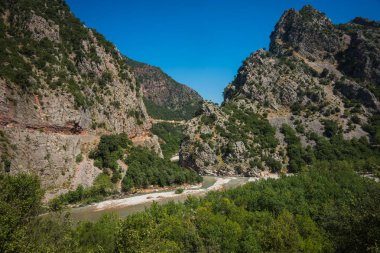 Evritania, Krikeliotis Nehri ile doğal dağ manzarası, 