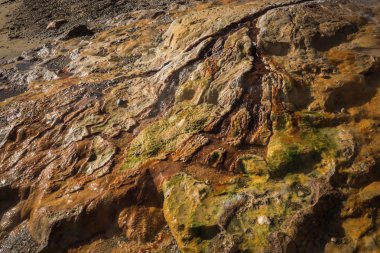 Loutro Edipsou, EVIA, gr plajda doğal termal şelaleler