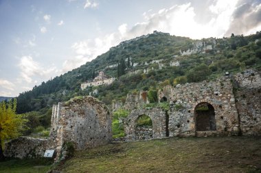 Mystras Bizans Kalesi şehrin kalıntıları