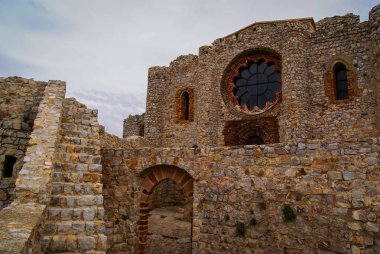 Ciudad Real, İspanya yakınındaki New Calatrava kalesinin