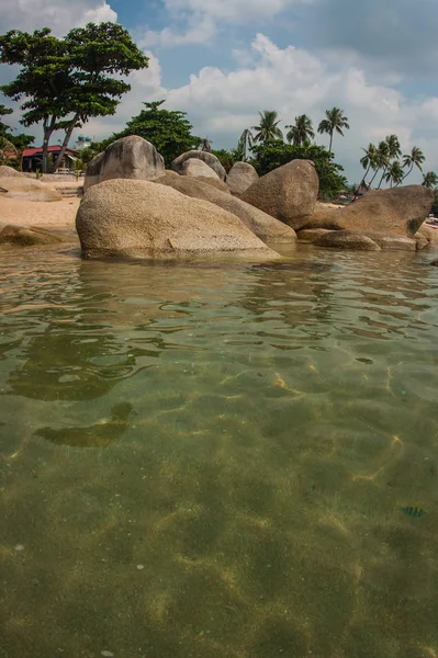 Paisaje marino en la playa de Lamai en la isla de Samui en Tailandia — Foto de Stock