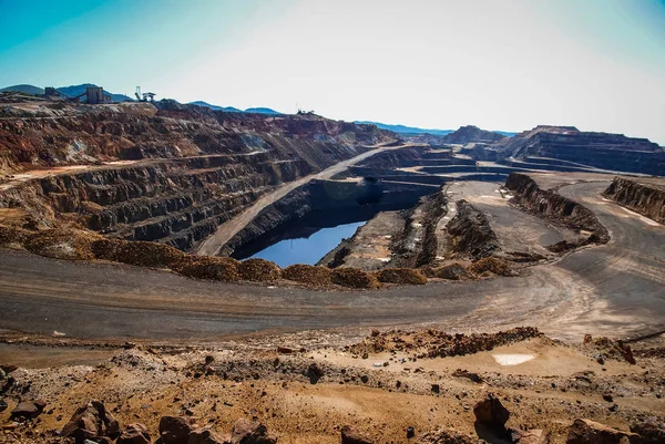 Red river doly (Minas del rio Tinto) — Stock fotografie