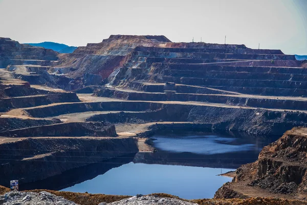 Red river doly (Minas del rio Tinto) — Stock fotografie