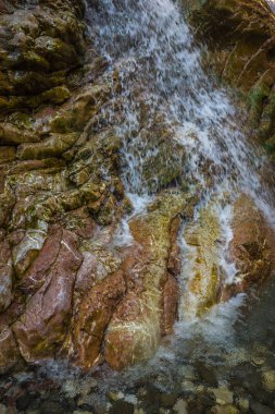 Nehri Krikiliotis Panta Vrexei Evritania, Yunanistan, üzerinde şelaleler