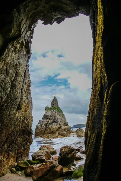 Hermosa playa de La Franca en Cantabria, España — Foto de Stock