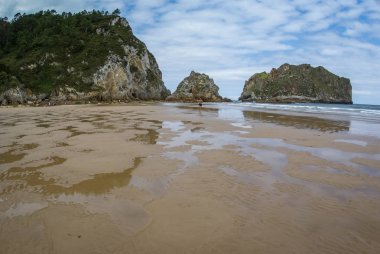 Güzel La Franca plaj Cantabria, İspanya