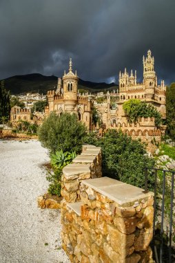 Colomares Kalesi, Benalmadena, Endülüs, İspanya