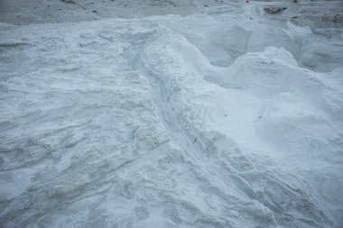 Manzaralarıyla beach Sarakiniko, Milos, Yunanistan