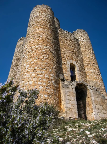 Castillo medieval en Alarcón, Castilla la Mancha, España — Foto de Stock