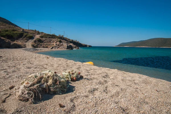Golden beach na wyspie Evbia w Grecji — Zdjęcie stockowe