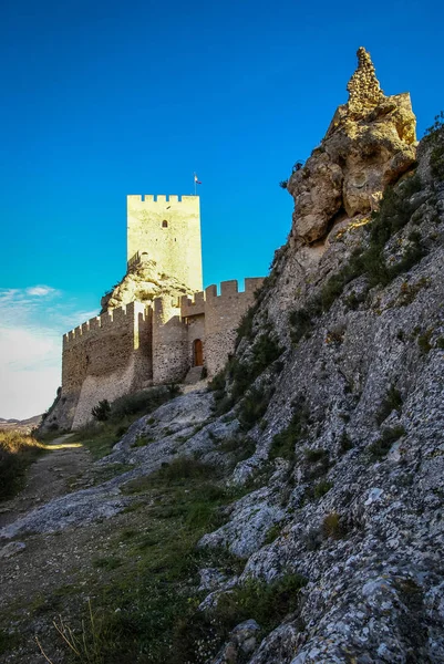 Wunderschöne mittelalterliche Burg an sax, valencia, spanien — Stockfoto