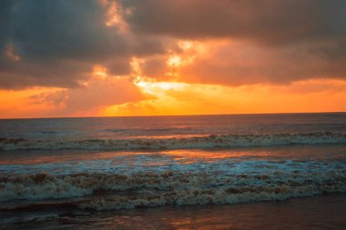 Hint Okyanusu melekler Körfezi, Kenya şafakta