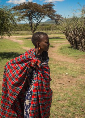 Kadın, Kia Masai Köyü