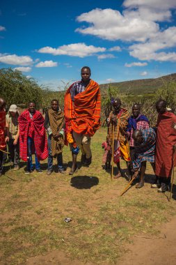 Ritüel Masai köyünde, Kia atlama