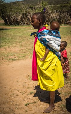 Kadın, Kia Masai Köyü