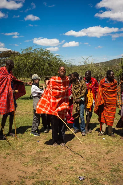 Ritual of jumping in Masai village, Kenia — Stock Photo, Image