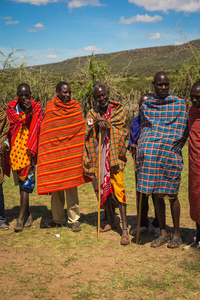Жители деревни Масаи
