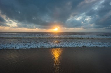 Hint Okyanusu melekler Körfezi, Kenya şafakta