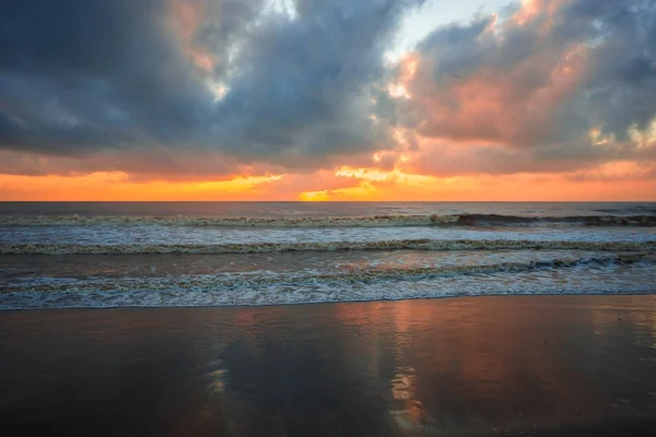 Dawn at Indian Ocean in Angels Bay, Kenya — Stock Photo, Image