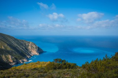 Zakynthos, Yunanistan adada mavi swirls ile deniz manzarası