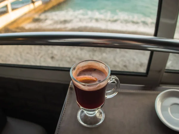 Christmas hot mulled wine with cinnamon, cardamom, anise and ora — Stock Photo, Image