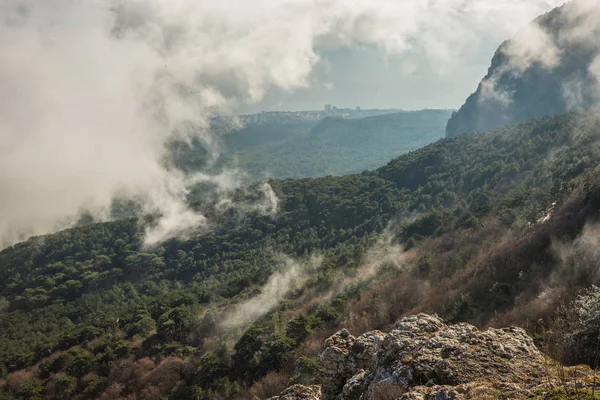Paisaje Por Encima Por Debajo Las Nubes Monte Petri Crimea — Foto de Stock