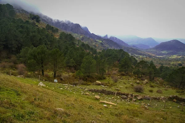Krajobraz górski z chmury w Andaluzja — Zdjęcie stockowe