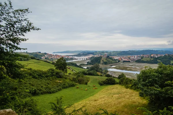 Beautiful landscape in San Vincente de la Barquera, Spain — Stock Photo, Image