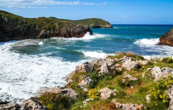 Unique rare beauty beach Poo in Asturias and Cantabria, Spain — Stock Photo, Image