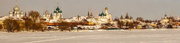 Rostov kremlin im winter, russland — Stockfoto