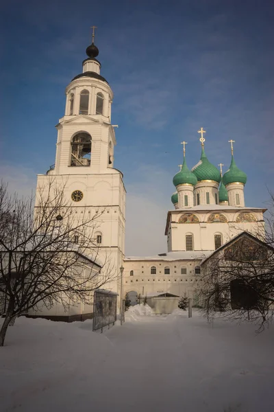 Спасо-Введенский Толжский женский монастырь в Ярославской области , — стоковое фото